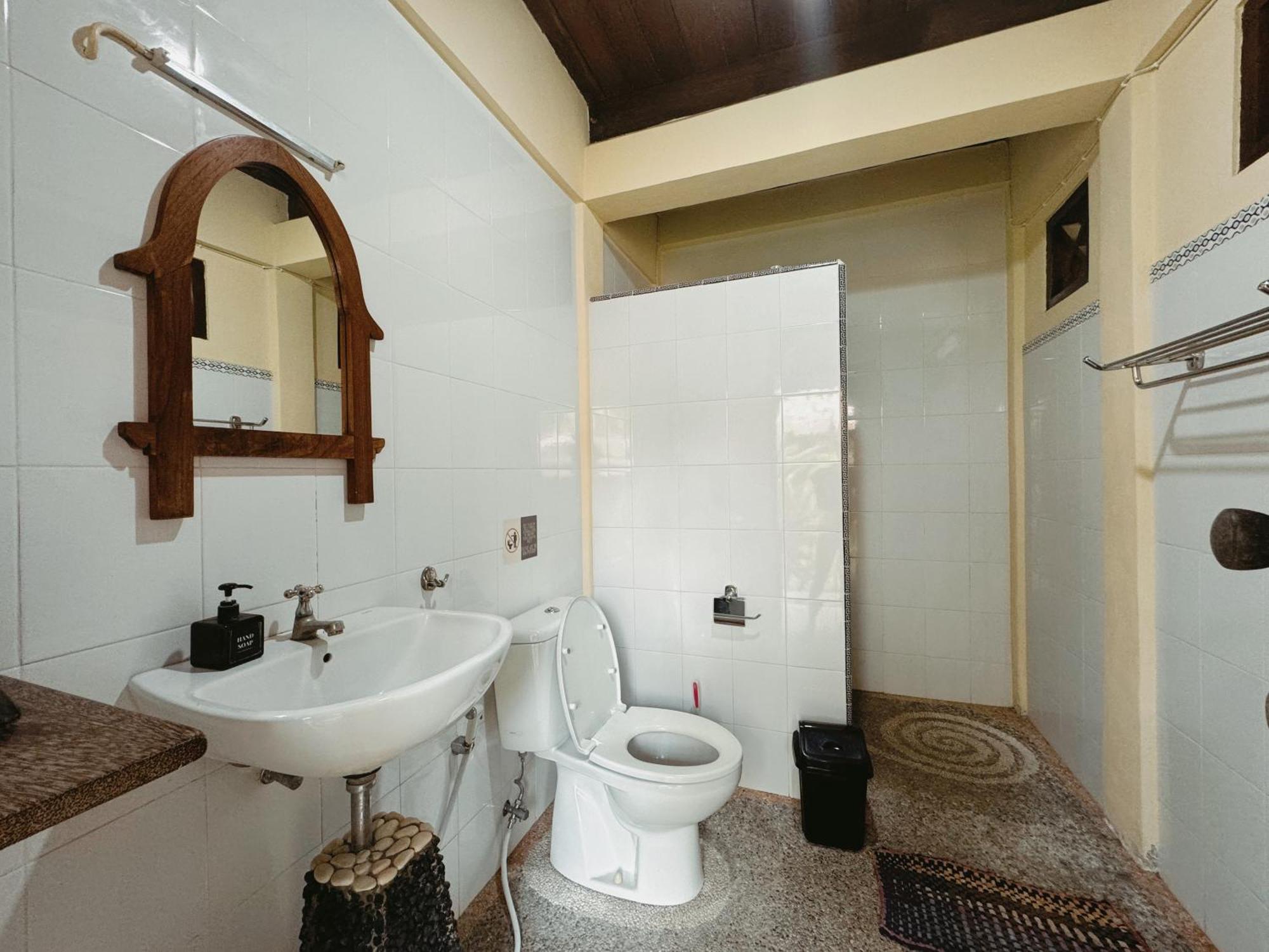 Sasak Experience Hotel Kuta  Kültér fotó