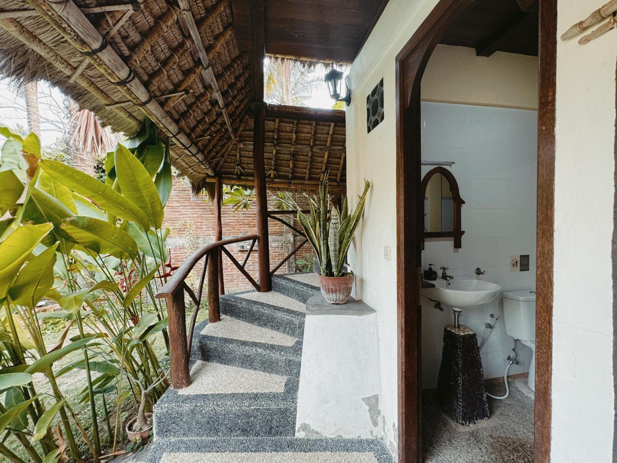 Sasak Experience Hotel Kuta  Kültér fotó